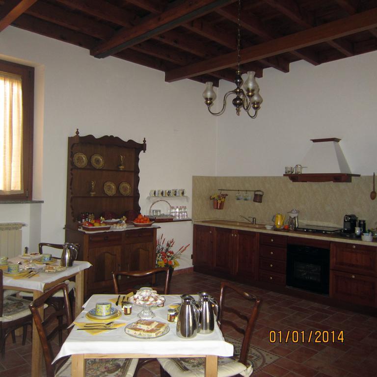 Bed And Breakfast Azienda Agricola Cascina Salazzara Magenta Cameră foto